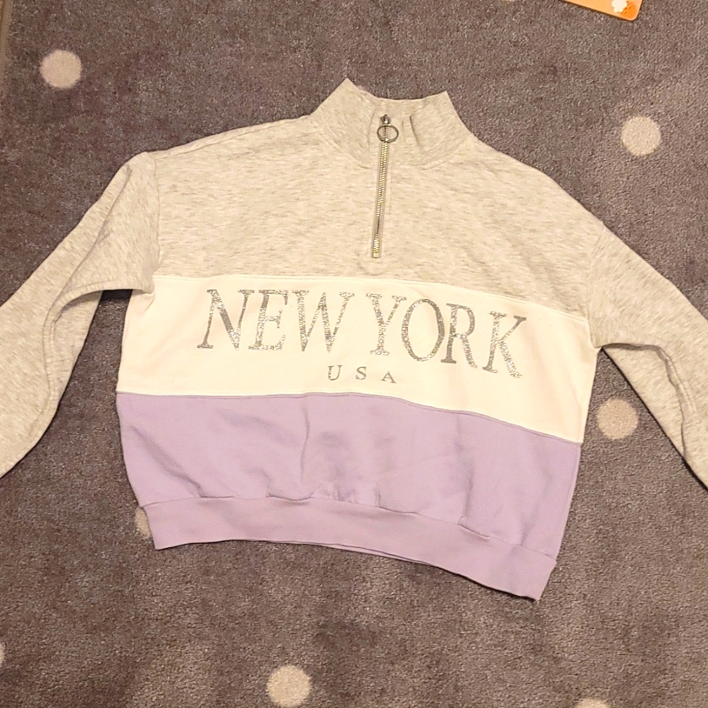 Zip neck sweatshirt